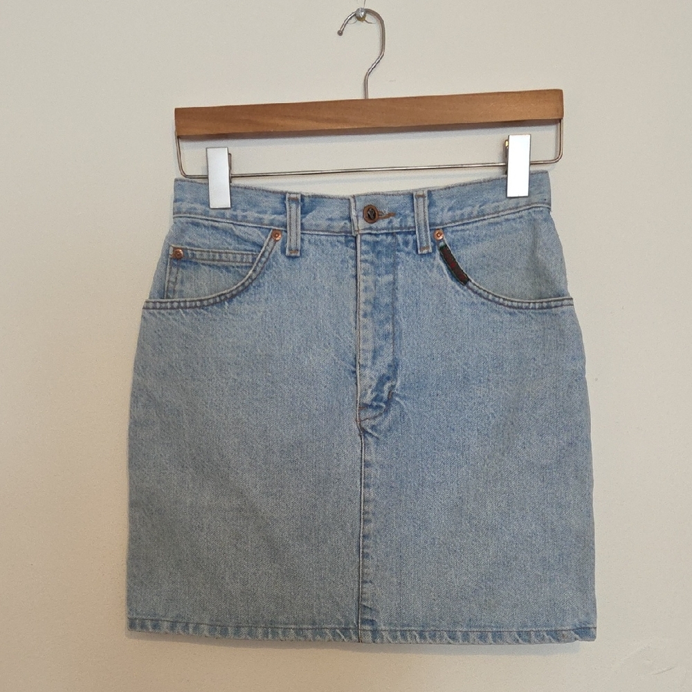 Red Star Light Wash Denim Mini Skirt - Casual Everyday Style